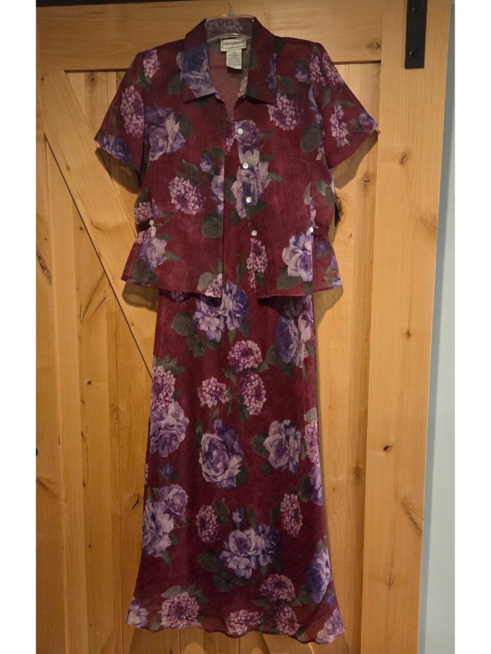 Karin Stevens Size 10 Red Floral Maxi Dress Crinkle Short Sleeve 2 Piece Lined